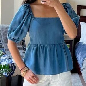 Super cute puff sleeve jean color top sz XS